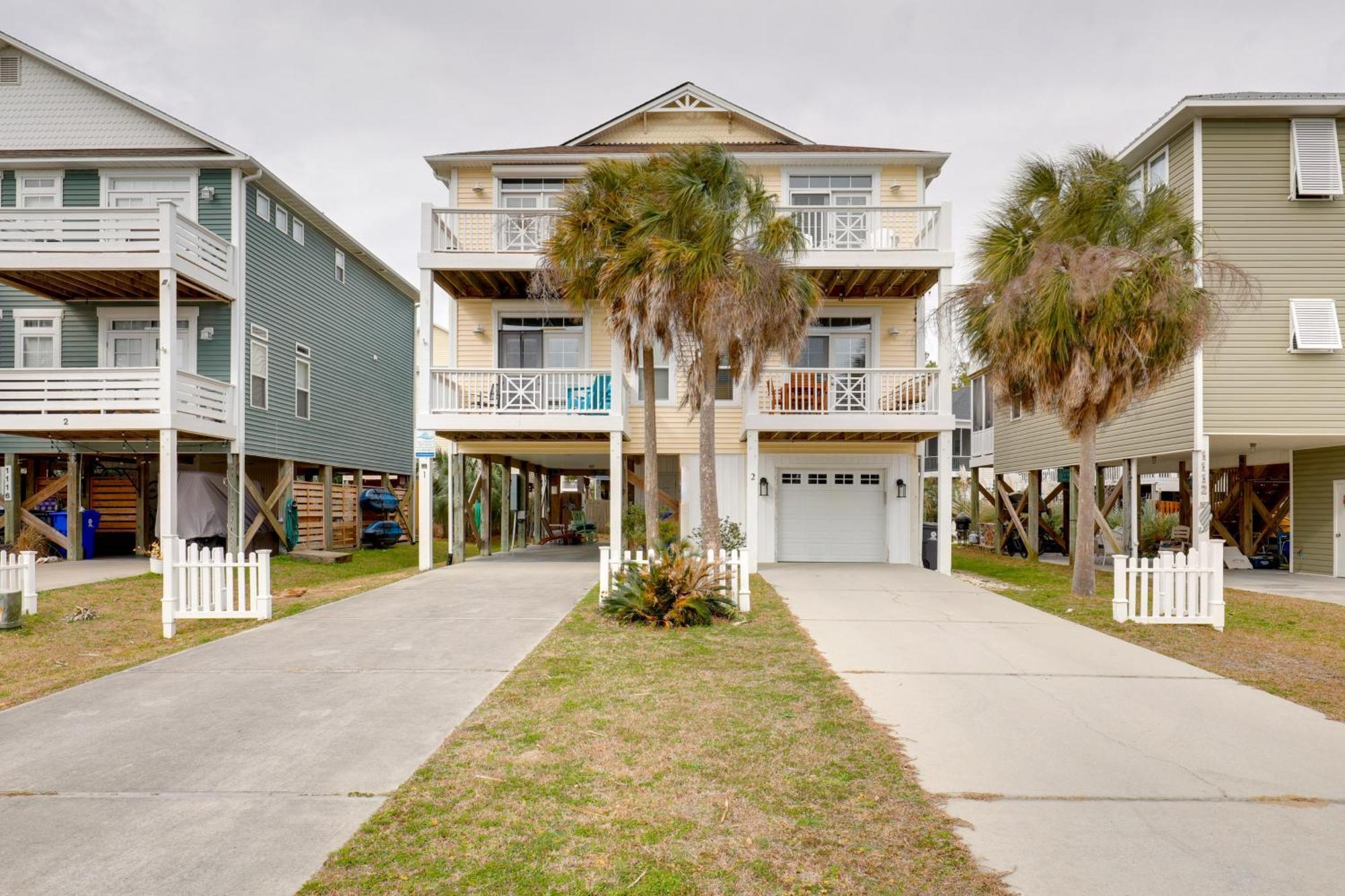 Carolina Beach Home With Balconies, Walk To Beach! Экстерьер фото